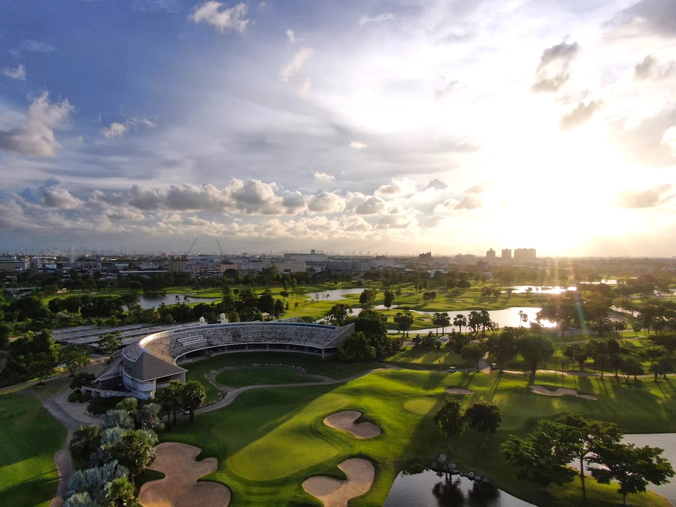 Panya Indra Golf Club Bangkok - Lagoon loop