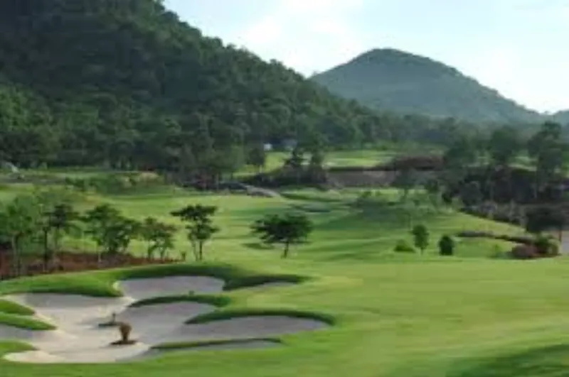 Black Mountain Golf Club - Fairway view