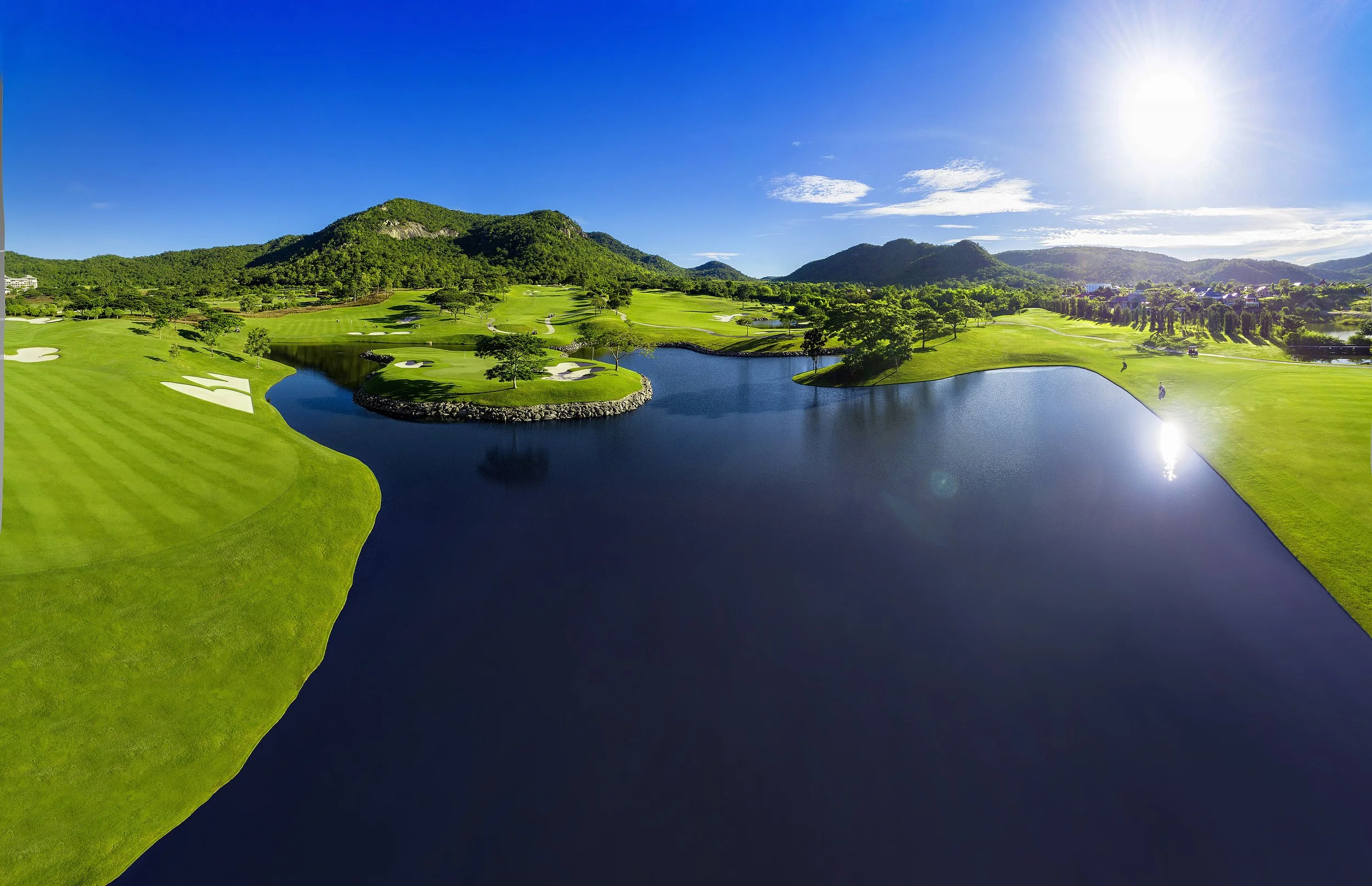 Black Mountain Golf Club - Granite mountain view
