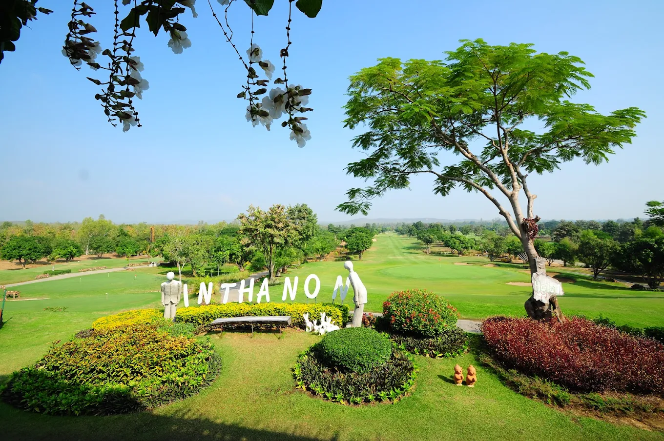Inthanon Golf - View of Doi Inthanon from the fairway