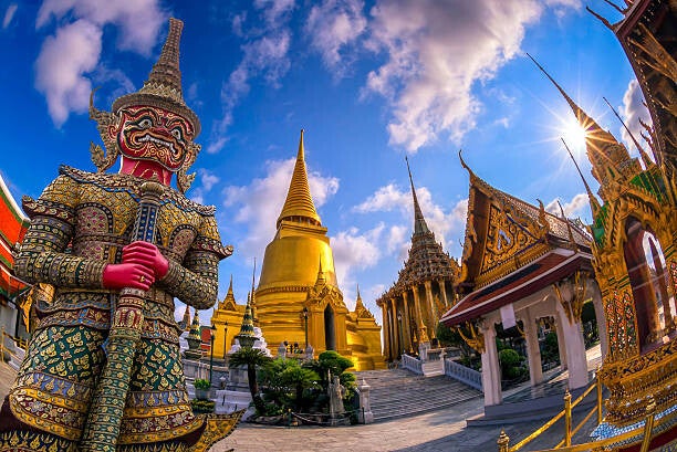 Culture Authentique Thaïlandaise - Wat Phra Kaew Temple du Bouddha d'Émeraude Bangkok